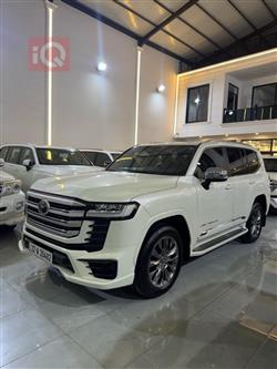 تۆیۆتا لاند کروزەر